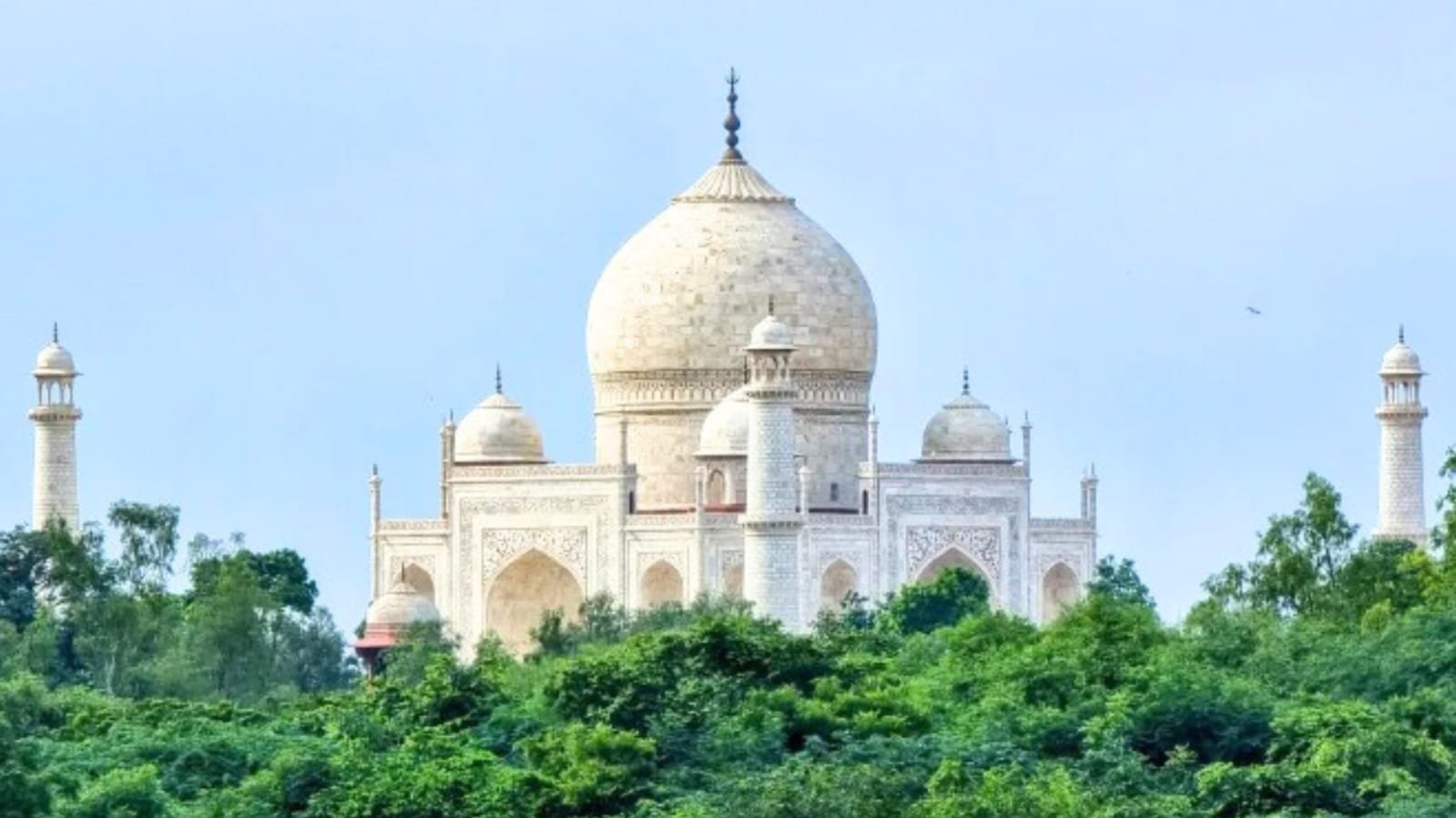 Taj mahal history in hindi