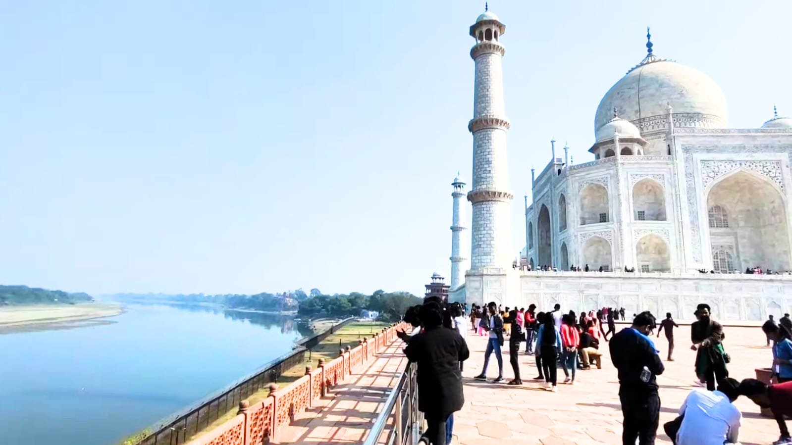 Taj Mahal history in hindi