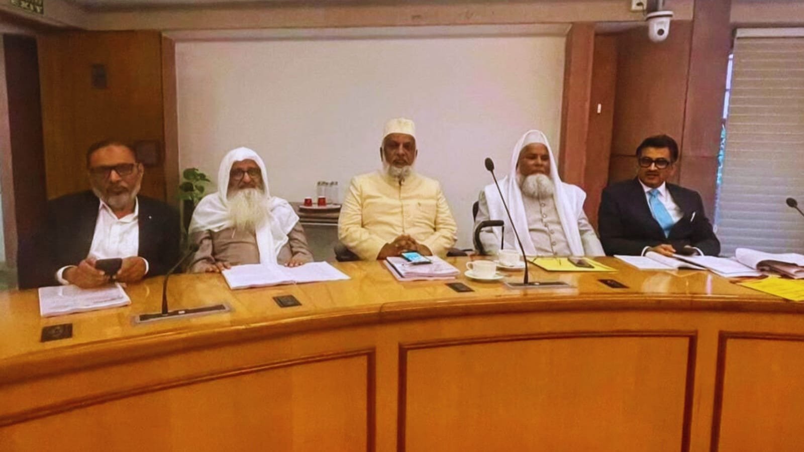 संसद में वक्फ बिल का विरोध | All India Muslim Personal Law Board